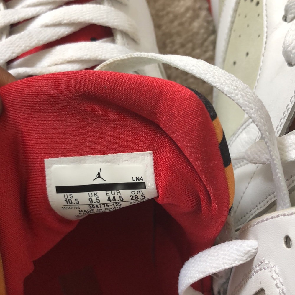 Shoes - Picture 3 of 4